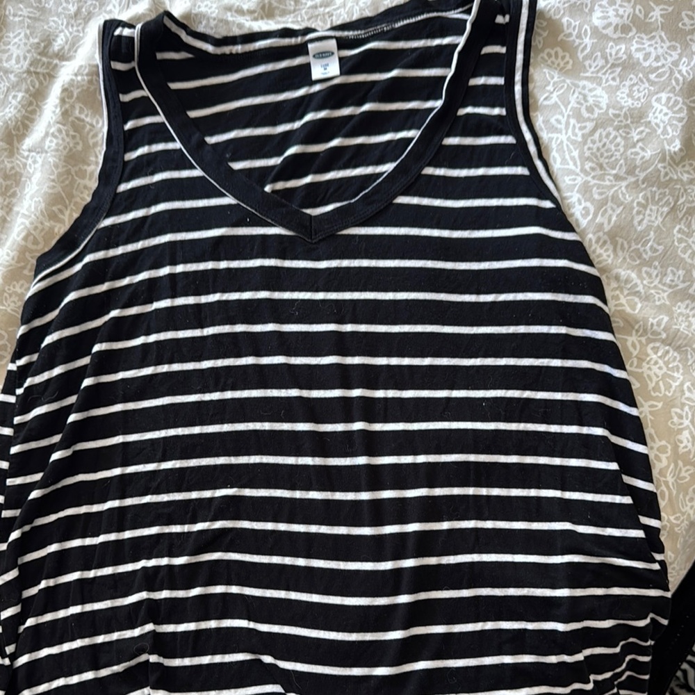 Old Navy Black and White Striped Women's V Neck Tank